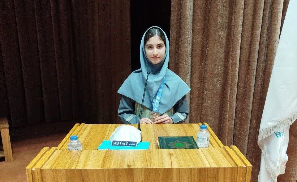 تجلیل از دانش‌آموزان برگزیده در دوازدهمین المپیاد ورزشی محلات شهر یزد 