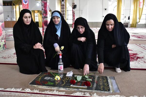تجدید میثاق مسئولان آموزش پرورش کهگیلویه و بویراحمد با شهدا به‌مناسبت هفته امور تربیت اسلامی