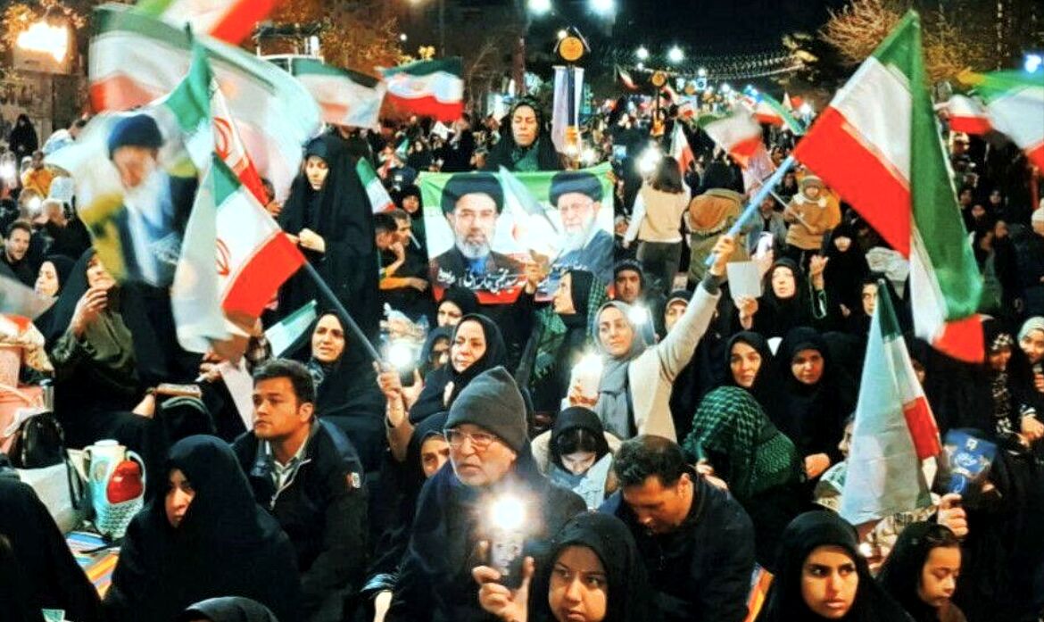 اجتماع عظیم مردمی در لحظات تحویل سال در شهرستان تربت جام
