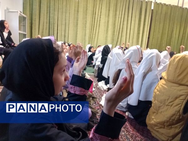 ایستگاه‌های صلواتی و دسته‌های سینه‌زنی و هیات‌های عزاداری در مدارس شهرستان قدس