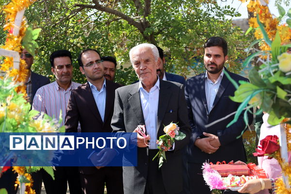 افتتاح زمین والیبال در بافت