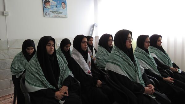 دیدار فرمانده واحدهای آموزشگاه‌های شهرستان خلیل‌آباد با امام جمعه