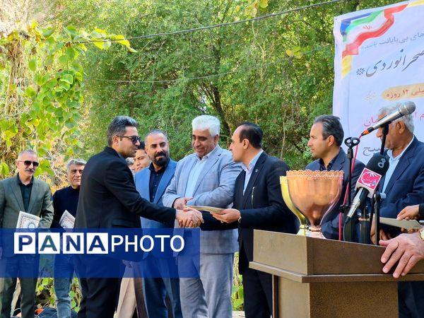 رقابت ورزشکاران دیار کریمان در مسیرهای طبیعی با میزبانی شهرستان عنبرآباد