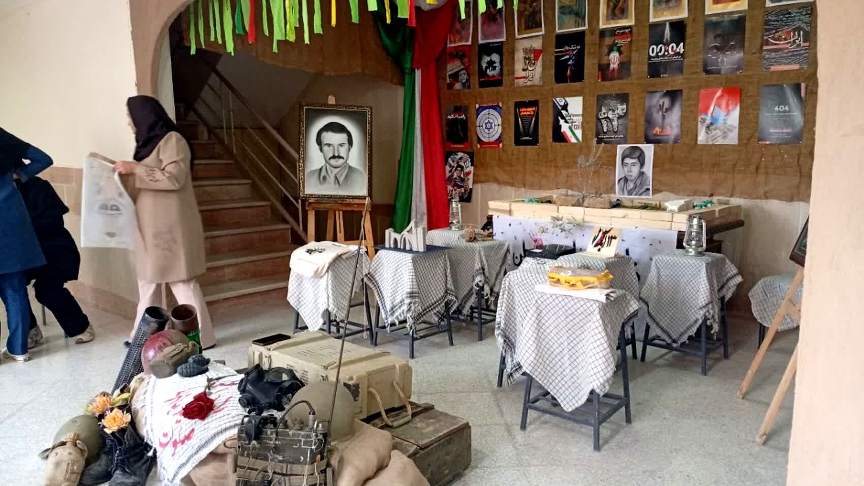 نواختن زنگ پدافند غیرعامل در هنرستان کوثر و حضرت زینب شهرستان زارچ