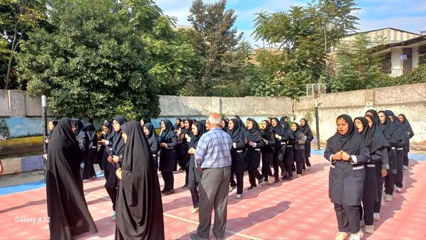 آموزش رژه نظامی برای دختران فاطمی