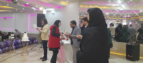 تجلیل از دانش آموزان برتر زاوه