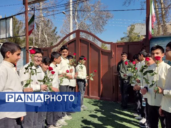 افتتاح مسابقات ورزشی بین مدرسه‌ای «جام اقتدار ایران»