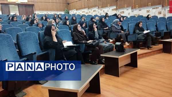 برگزاری برنامه آموزشی ویژه رابطان مشاور مدارس ابتدایی 