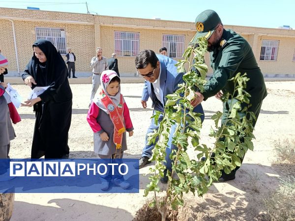 نهال‌های مهر در خاک دبستان ام‌السلمه جاجرم