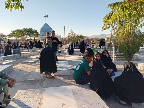 زیارت اهل قبور در روز شهادت امام حسن( ع) در کاشمر