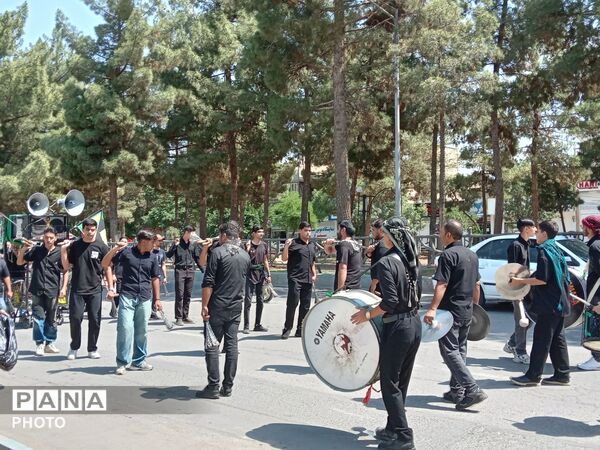 مراسم عزاداری مسجد پنج تن در روز عاشورای حسینی
