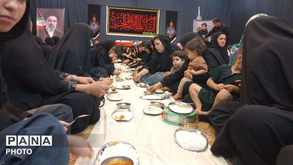 آیین عزاداری شب نهم محرم در هیئت شاهزاده علی اکبر 