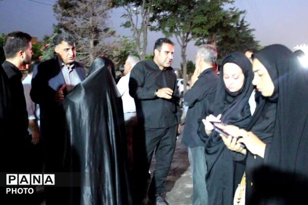 بازدید مدیر آموزش و پرورش منطقه پردیس از موکب های پذیرایی و ستاد اسکان زائرین