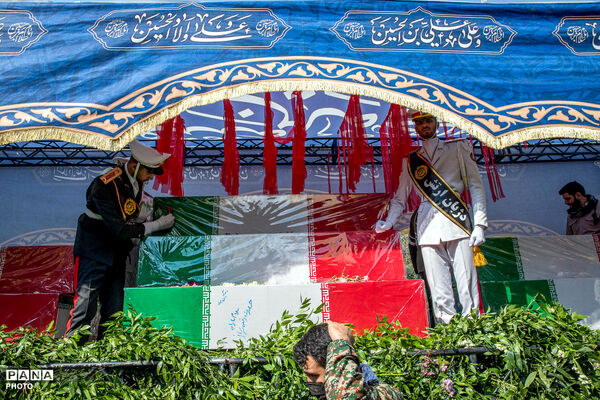 تشییع پیکر شهیدان لاریجانی، سلیمانی و شهدای ناوشکن دنا - 2