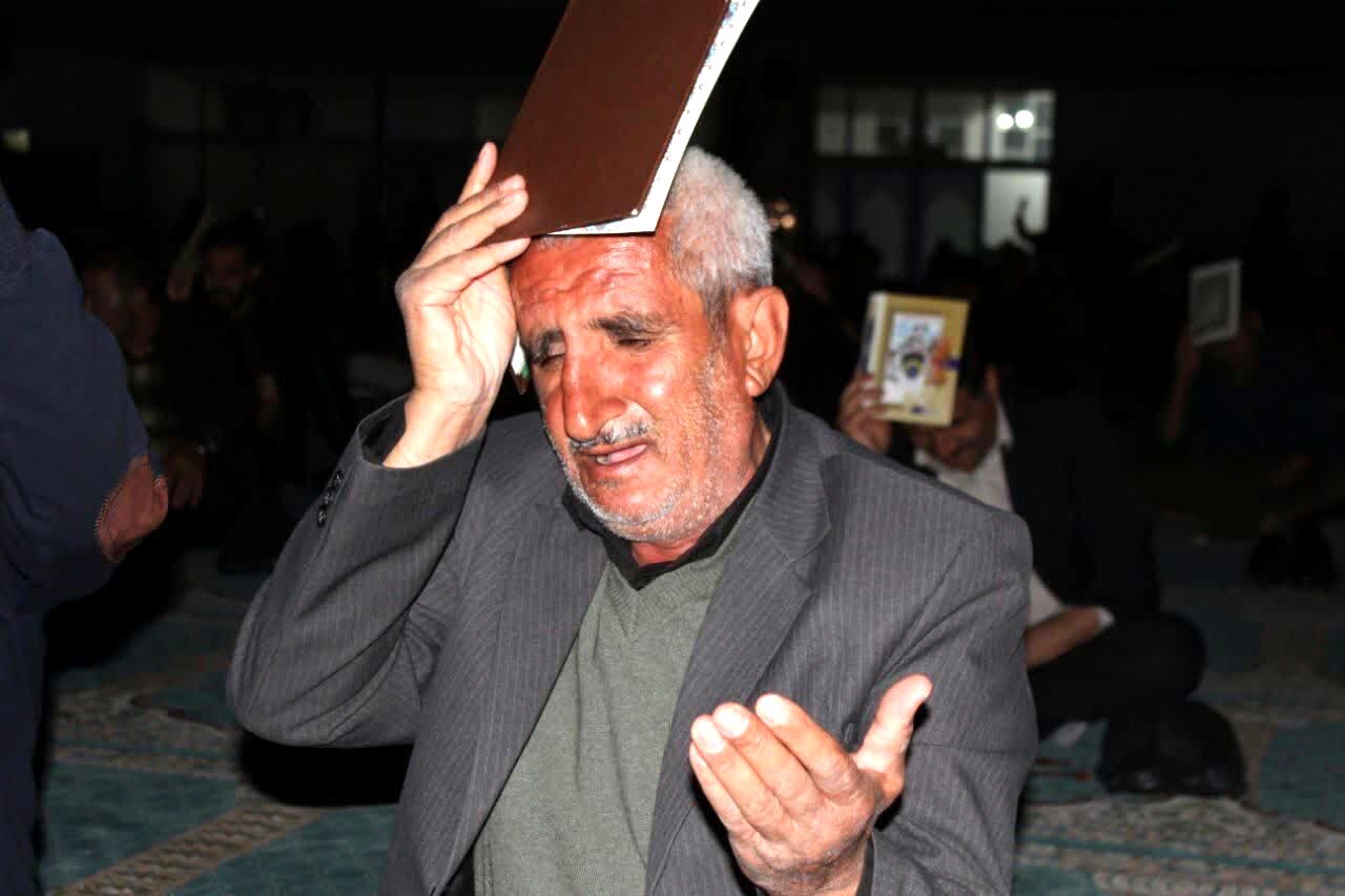 مراسم شب قدر در مصلی اولی‌الامر لردگان
