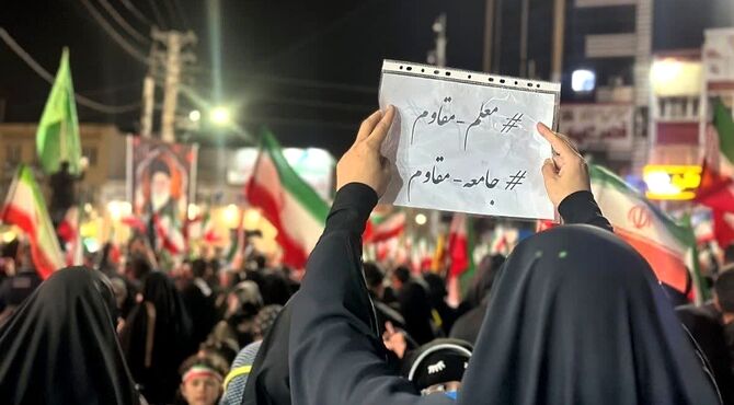 معلم؛ تکیه‌گاه روزهای جنگ