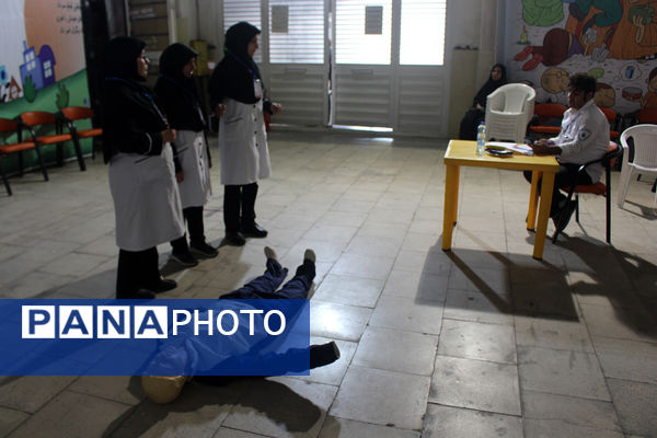 رقابت‌های مراقبین سلامت قم در بخش امداد و نجات