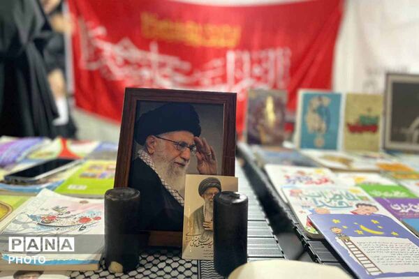 همزمان با شهادت امام حسن عسکری(ع)؛ مردم در چهلم رهبر شهید انقلاب به میدان آمدند
/2
