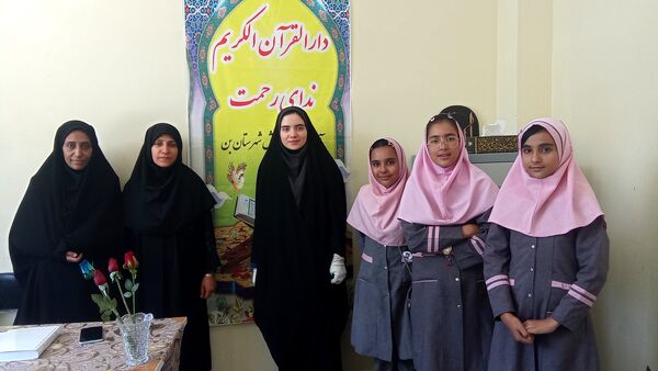 ۷۰ دانش‌آموز در قاب نور؛ مسابقه حفظ قرآن در دارالقرآن ندای رحمت