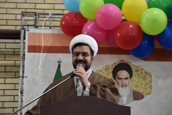 همایش دانش‌آموزی «یاوران انقلاب، پیشتازان مقاومت» آموزش و پرورش دماوند