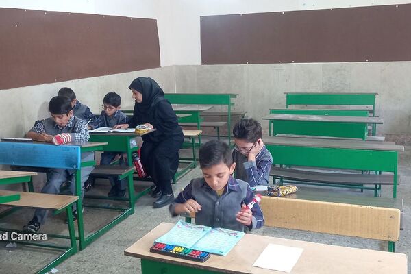 استمرار تلاش‌های دانش‌آموزان دبستان پسرانه عمار در ایام تابستان