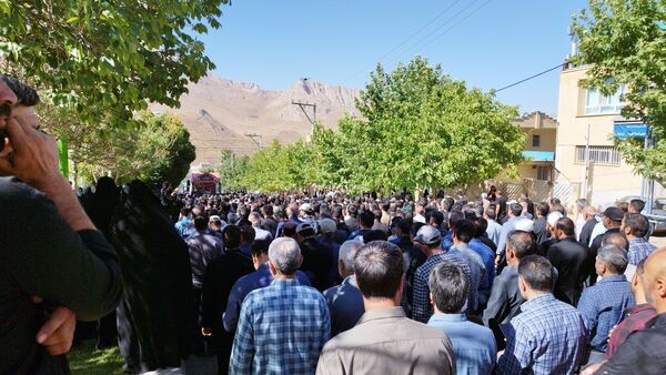 تشییع پیکر پاک و مطهر شهید مختار مرشدی در شهرستان فریدونشهر