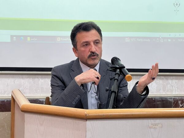 مراسم تجلیل از فعالان و مقام‌آوران عرصه پژوهش و تحقیقات ناحیه یک تبریز