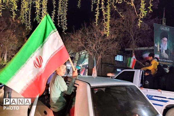 حماسه حضور مردن در خیابان های بار 