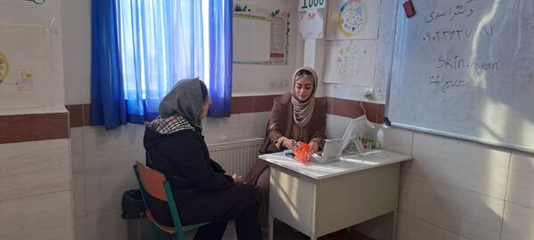 خدمات درمانی رایگان مردم کوهسار توسط گروه جهادی شهدای مدافع سلامت استان البرز 