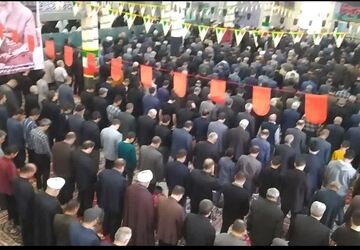 حضور پر شور مردم در نماز جمعه شهرستان زارچ 
