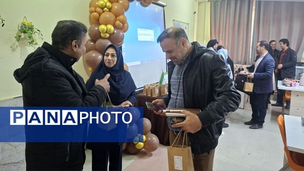 جلسه شورای سلامت شهرداری منطقه ۱۱ مشهد در دبستان دخترانه فرهنگیان ۲