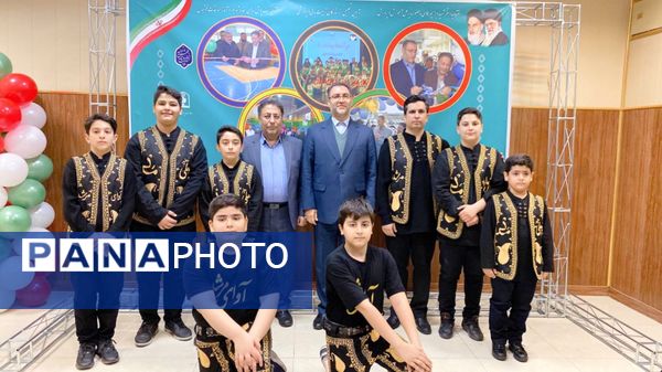  ضیافتی از افتخار و تجلیل برای قهرمانان دانش‌آموز