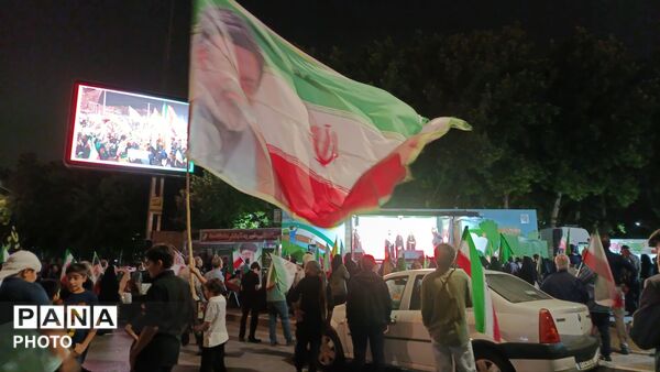 جریان زندگی در دل جنگ نظامی اقتصادی