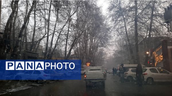 بارش نعمت‌های خداوند در آسمان مشهد