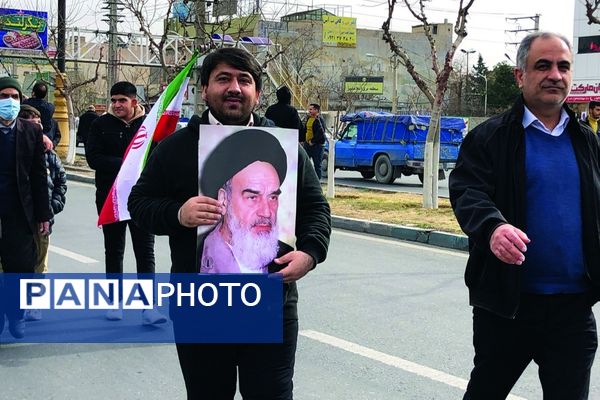 22بهمن در اسلامشهر؛ خیابان‌ها در آغوش انقلاب