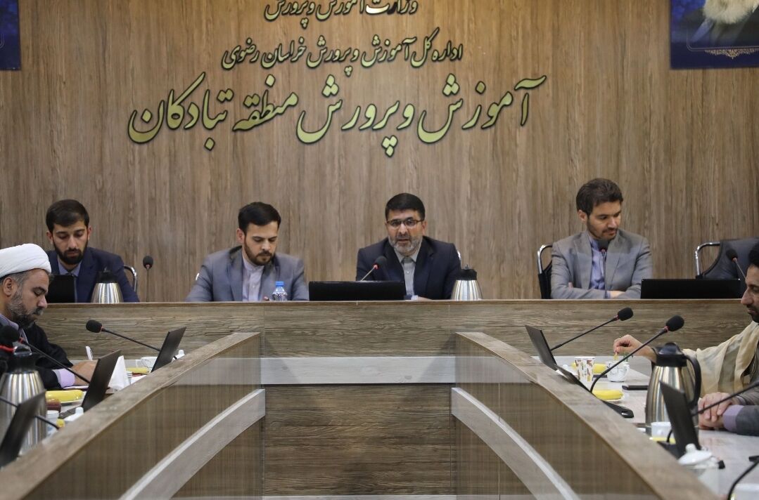 نشست تخصصی مشترک شورای پرورشی استان و شورای پرورشی تبادکان 