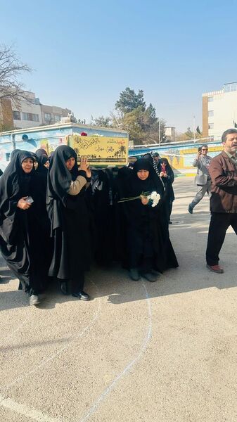 شهدای گمنام نماد مقاومت، شجاعت و ایثار ملت ایران هستند 