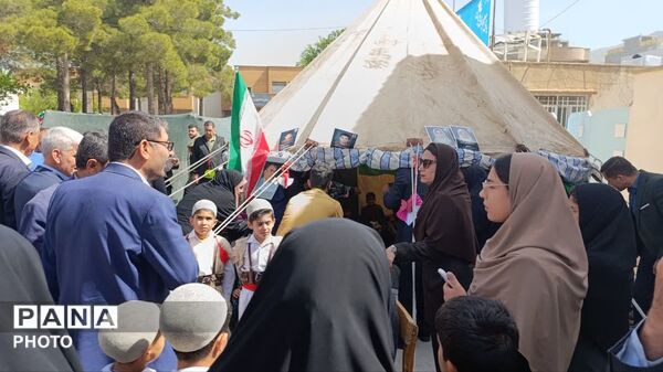 جشن روز معلم با حضور معاون پرورشی و فرهنگی وزیر آموزش و پرورش