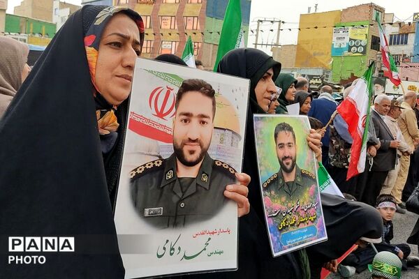 طنین لبیک به ایران امام‌رضایی؛ تجلی وحدت مدیران و بسیجیان در رزمایش بزرگ اقتدار