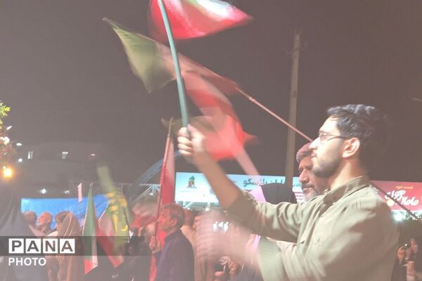 بیعت مردم در شب عید غدیروشعار ایستادگی در مسیر آرمان‌های انقلاب