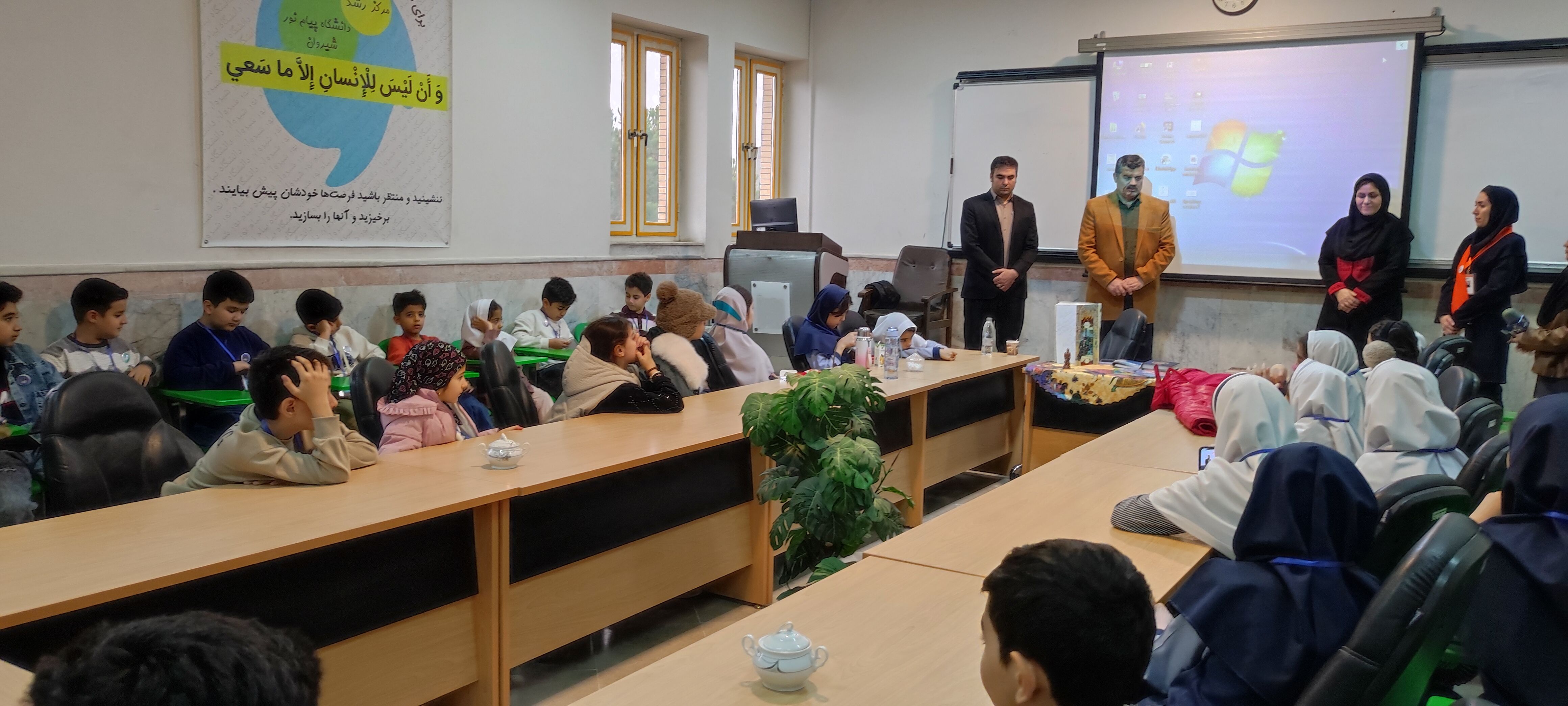 برگزاری کلاس شاهنامه خوانی در دانشگاه پیام نور شهرستان شیروان