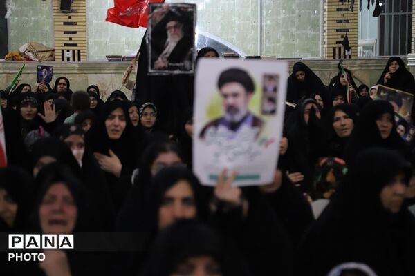 مراسم وداع با پیکر شهید حسین احمدی در دارالمؤمنین کبودرآهنگ