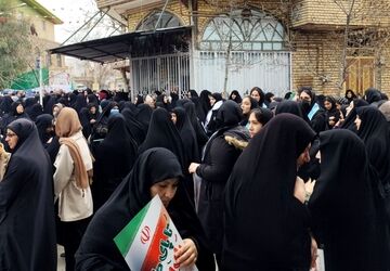 حضور پررنگ مردم کوهدشت در جشن چهل و هفتمین سالگرد انقلاب اسلامی