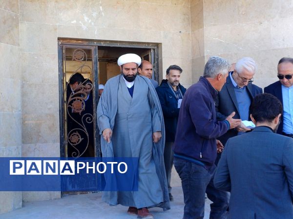 بازید استاندار از روند احداث کتابخانه شهر سنخواست