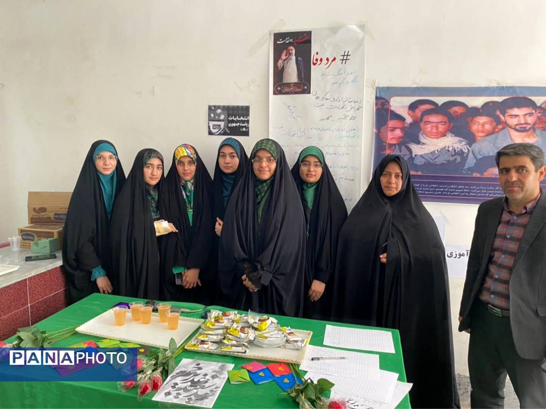 همایش بصیرتی و مشارکت افزایی در انتخابات ویژه دانش‌آموزان رای اولی شهرستان مه‌ولات