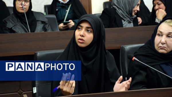 نشست معاون استاندار خراسان رضوی با بانوان فرهیخته شهرستان تربت حیدریه
