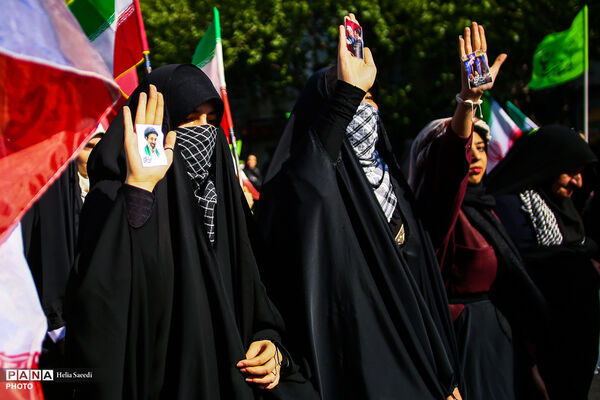 رزمایش «دختران جان فدای ایران»