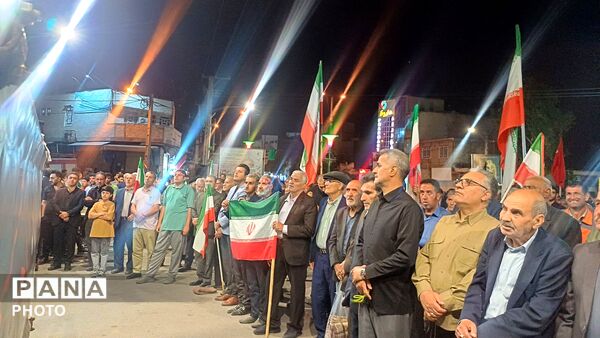 خروش کوهدشتی‌ها در میدان امام خمینی(ره)؛ تجدید میثاق با وطن و آرمان‌های ملی
