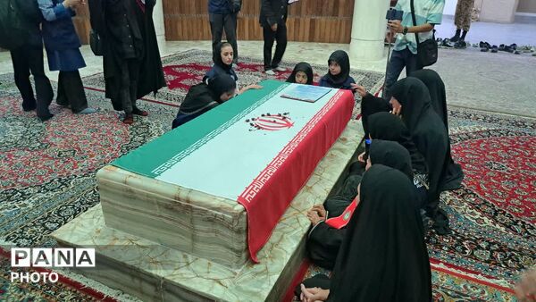 روایت ایثار از قاب خبرنگاران؛ بازدید اصحاب رسانه پانا یزد از موزه دفاع مقدس