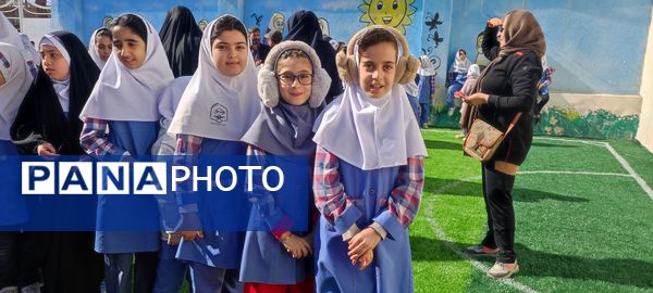 برگزاری مسابقات استعداد یابی دارت در دبستان دخترانه کوثر شیروان